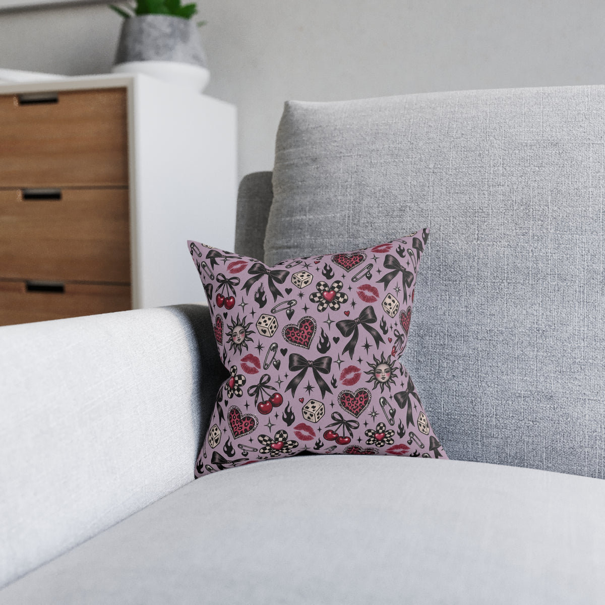 Dollypop Square Pillow Purple